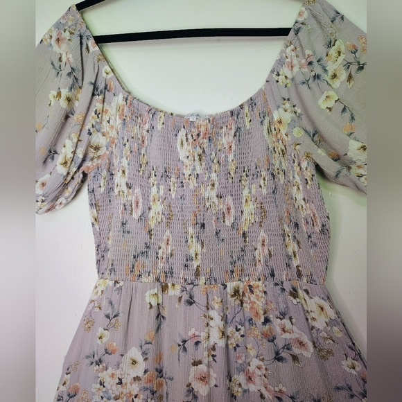 Calista lilac floral A-line knee-length puff sleeve dress, pockets,rayon, sz L. - Picture 6 of 16